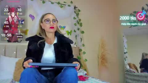 Snapshot of ema_garciaa chatting on 03.08.25 ema garcia online show from 03.08.25