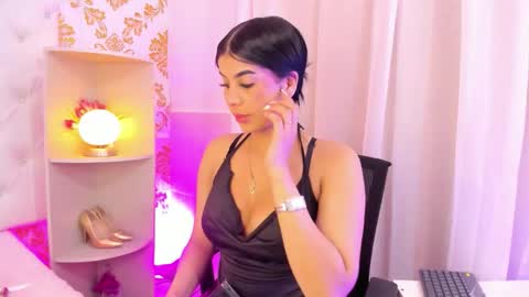 Ema Lambert  online show from 11.12.25