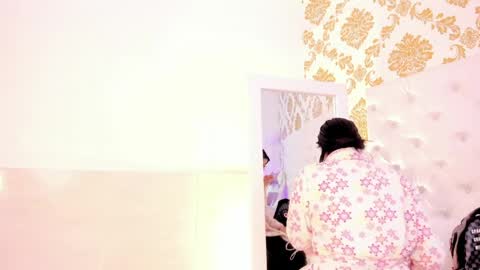 Snapshot of ema_lambert chatting on 04.23.26 Ema Lambert online show from 04.23.26