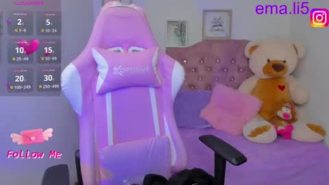 Snapshot of ema_tayy chatting on 02.20.25 Ema online show from 02.20.25