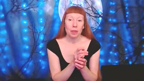 Ember Starleena online show from 10.18.25