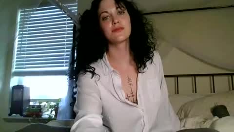 EmberLoads online show from 12.04.24