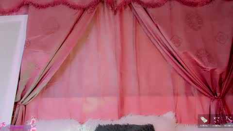 Snapshot of emely_rous chatting on 12.02.24 Emely Rous online show from 12.02.24