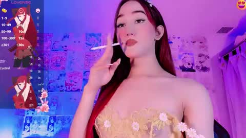 Snapshot of emely_rous chatting on 10.01.25 Emely Rous online show from 10.01.25