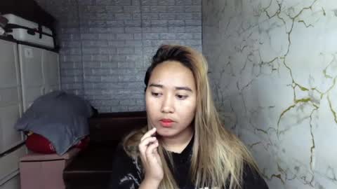 Snapshot of emely_slutxxx chatting on 07.02.26 Emely online show from 07.02.26