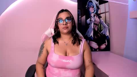 Snapshot of emelymuller chatting on 02.28.26 Emely online show from 02.28.26