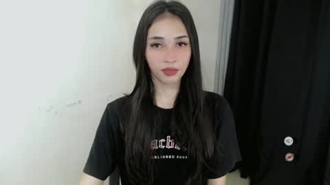 Snapshot of emelyn_fuckdoll chatting on 01.26.25 Scarlett online show from 01.26.25