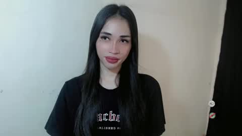 Snapshot of emelyn_fuckdoll chatting on 01.28.25 Scarlett online show from 01.28.25