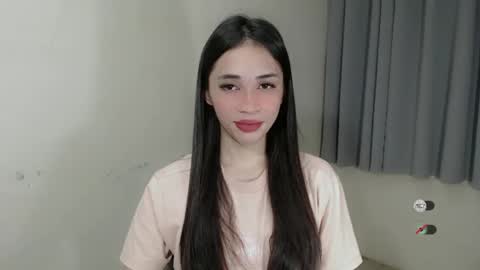 Snapshot of emelyn_fuckdoll chatting on 01.30.25 Scarlett online show from 01.30.25