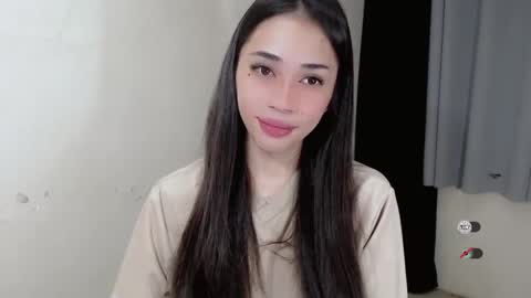 Snapshot of emelyn_fuckdoll chatting on 02.07.25 Scarlett online show from 02.07.25