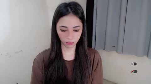 Snapshot of emelyn_fuckdoll chatting on 02.13.25 Scarlett online show from 02.13.25