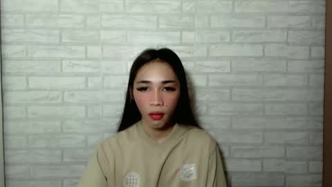 Snapshot of emelyn_fuckdoll chatting on 03.10.25 Scarlett online show from 03.10.25