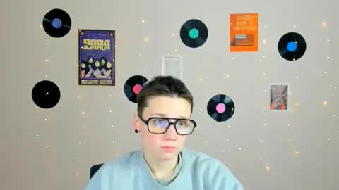 Snapshot of emi_fade chatting on 02.04.26 emi_fade online show from 02.04.26