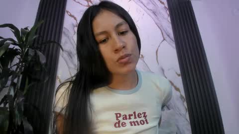 Emilia Gomez online show from 05.20.26