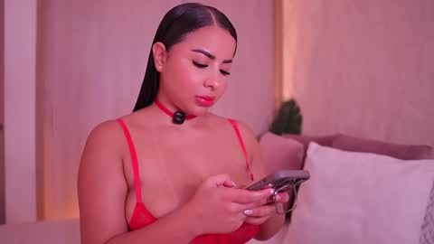    online show from 11.06.25