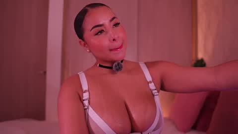    online show from 11.10.25