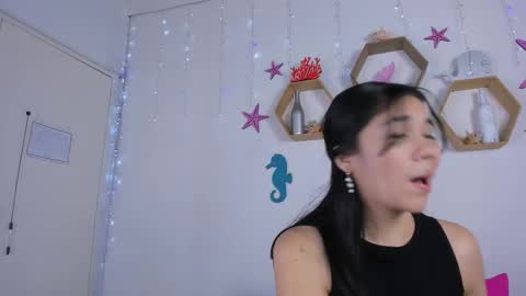 Snapshot of emiily_parkerr chatting on 02.18.25 Emily online show from 02.18.25