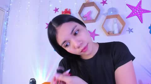 Snapshot of emiily_parkerr chatting on 10.29.25 Emily online show from 10.29.25