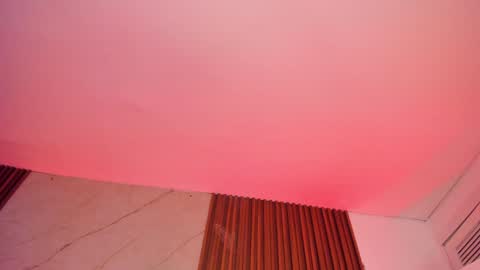 Snapshot of emiilycollins1 chatting on 01.10.25 online show from 01.10.25