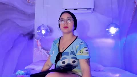 emiilycoopper online show from 06.11.26