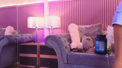 Snapshot of emiiscoot_1 chatting on 01.11.25 Emily online show from 01.11.25