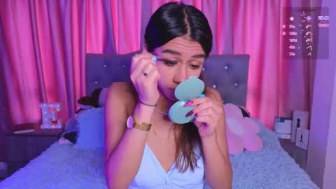 Snapshot of emiiscoot_1 chatting on 10.03.25 Emily online show from 10.03.25