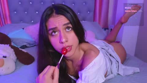 Snapshot of emiiscoot_1 chatting on 10.07.25 Emily online show from 10.07.25