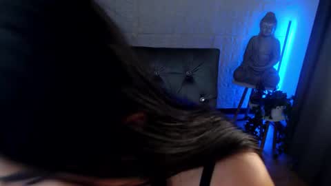 POWERFULL GODDESS EMILI online show from 12.11.24