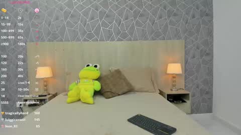 Snapshot of emili_lenus chatting on 02.22.25 Emili Lenus online show from 02.22.25