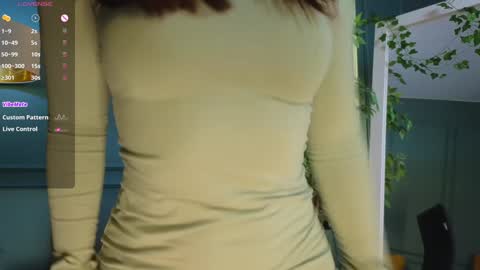 Snapshot of emilia_dream chatting on 12.04.24 emilia_dream online show from 12.04.24