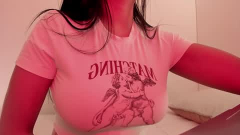 Emilia Big Boobs online show from 12.11.24