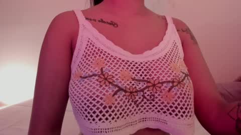 Emilia Big Boobs online show from 01.26.25