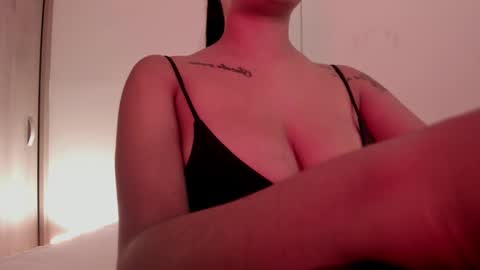 Emilia Big Boobs online show from 01.27.25