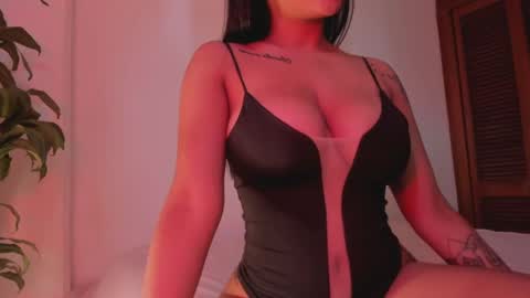 Emilia Big Boobs online show from 02.24.25