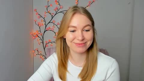 Emilia online show from 04.13.26