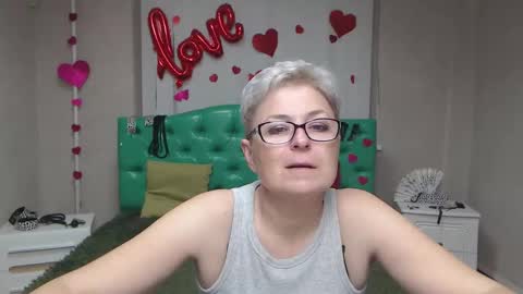 EmiliaGree online show from 10.15.25