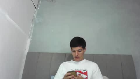 FuegoLatino online show from 04.12.26