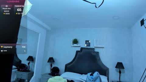 EmiliaRose online show from 10.17.25