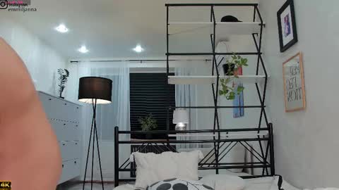 Emiljanna online show from 01.12.26