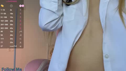 Snapshot of emilly___ chatting on 03.03.25 Emilly online show from 03.03.25