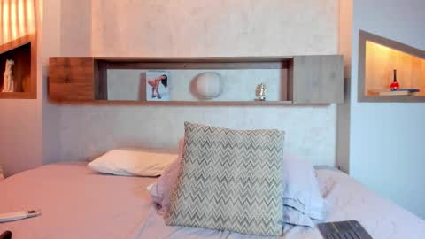 Emily Beaumont. online show from 01.31.26