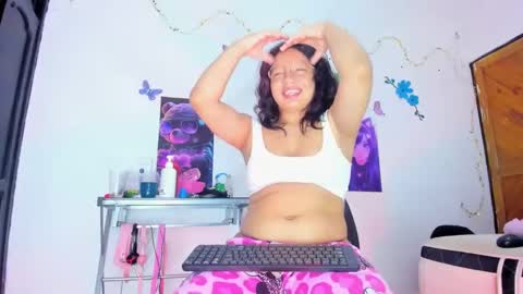 Snapshot of emilly_coper18 chatting on 02.09.25 emily online show from 02.09.25