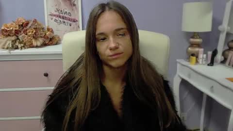 Emilly online show from 11.06.25