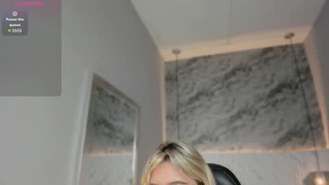 emilly_mell online show from 12.19.25