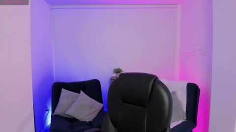 Emily online show from 09.23.25