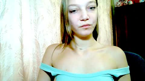 Emilly online show from 11.06.25