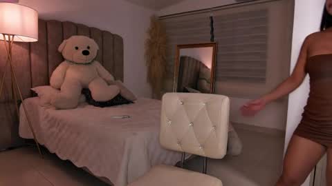 emily valentina     online show from 05.28.26