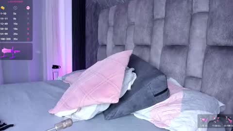 Emily online show from 09.15.25