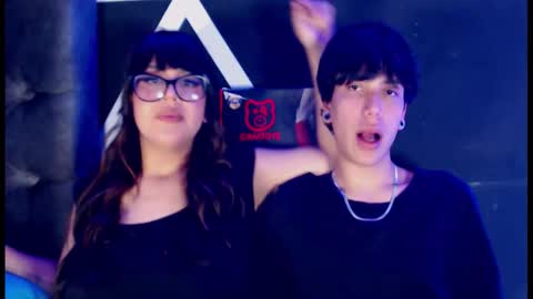 Snapshot of emily_andyy chatting on 01.05.26 emily_andyy online show from 01.05.26