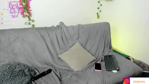 Snapshot of emily_coraline chatting on 01.03.25 Emily online show from 01.03.25